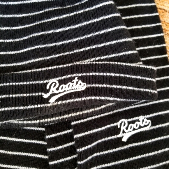 Roots Accessories - ROOTS Striped Scarf and Beenie Set